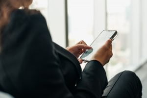 Toronto recruiters encourage hiring managers to use social media to recruit job candidates