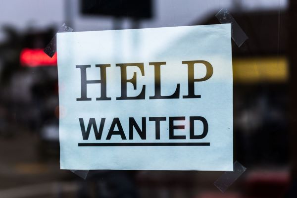 9 Hard-to-Swallow Facts About the Current Job Market in Canada
