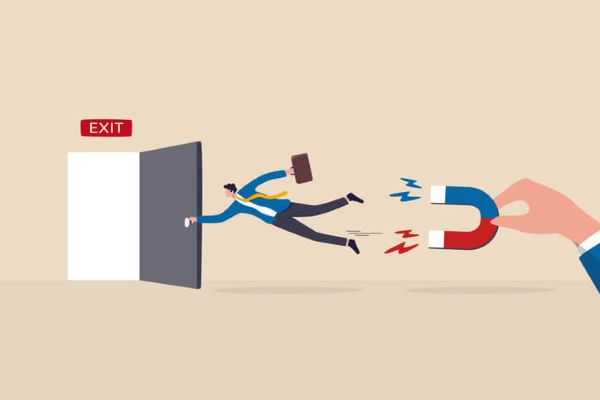 Should You Make a Counteroffer to Keep an Employee?
