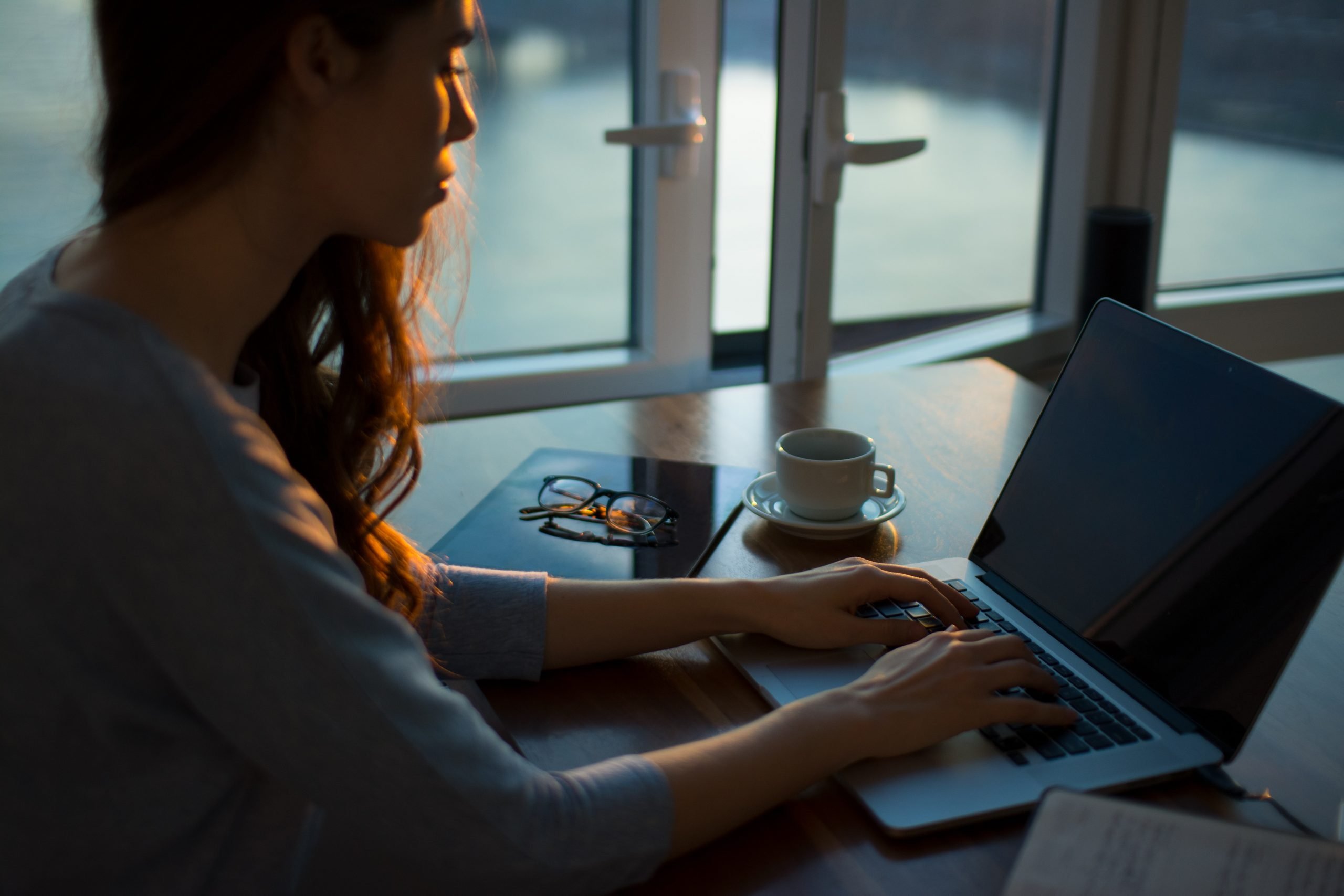 Struggling to Stay Productive? 5 Effective Tips for Working From Home During COVID-19